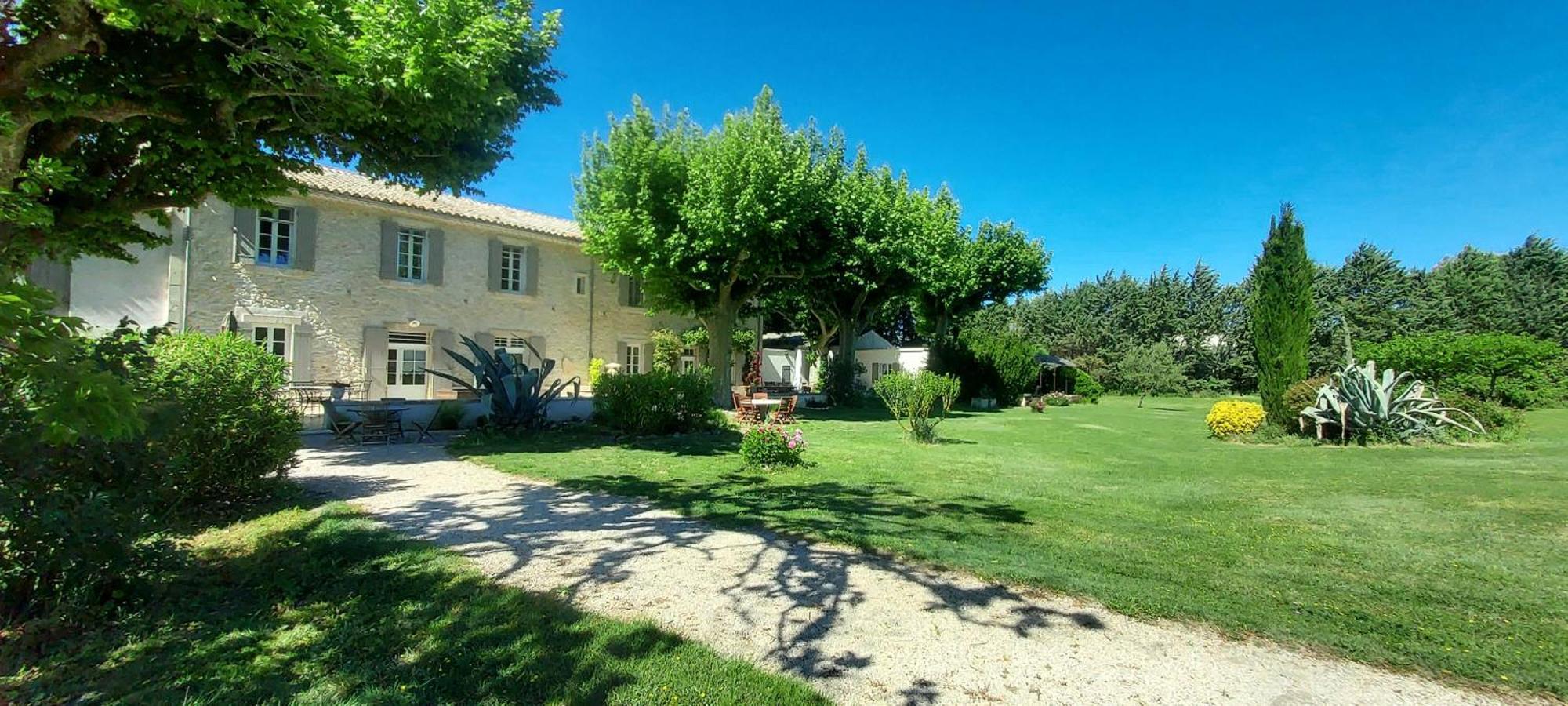 La Bastide Des Amouriers Caumont-sur-Durance Εξωτερικό φωτογραφία