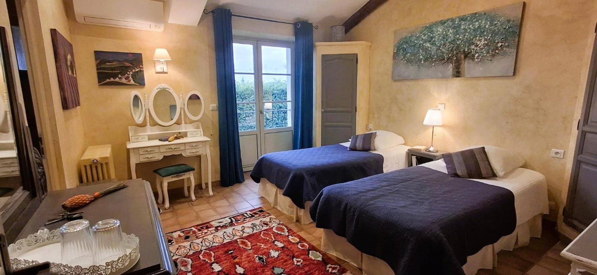 La Bastide Des Amouriers Caumont-sur-Durance Εξωτερικό φωτογραφία