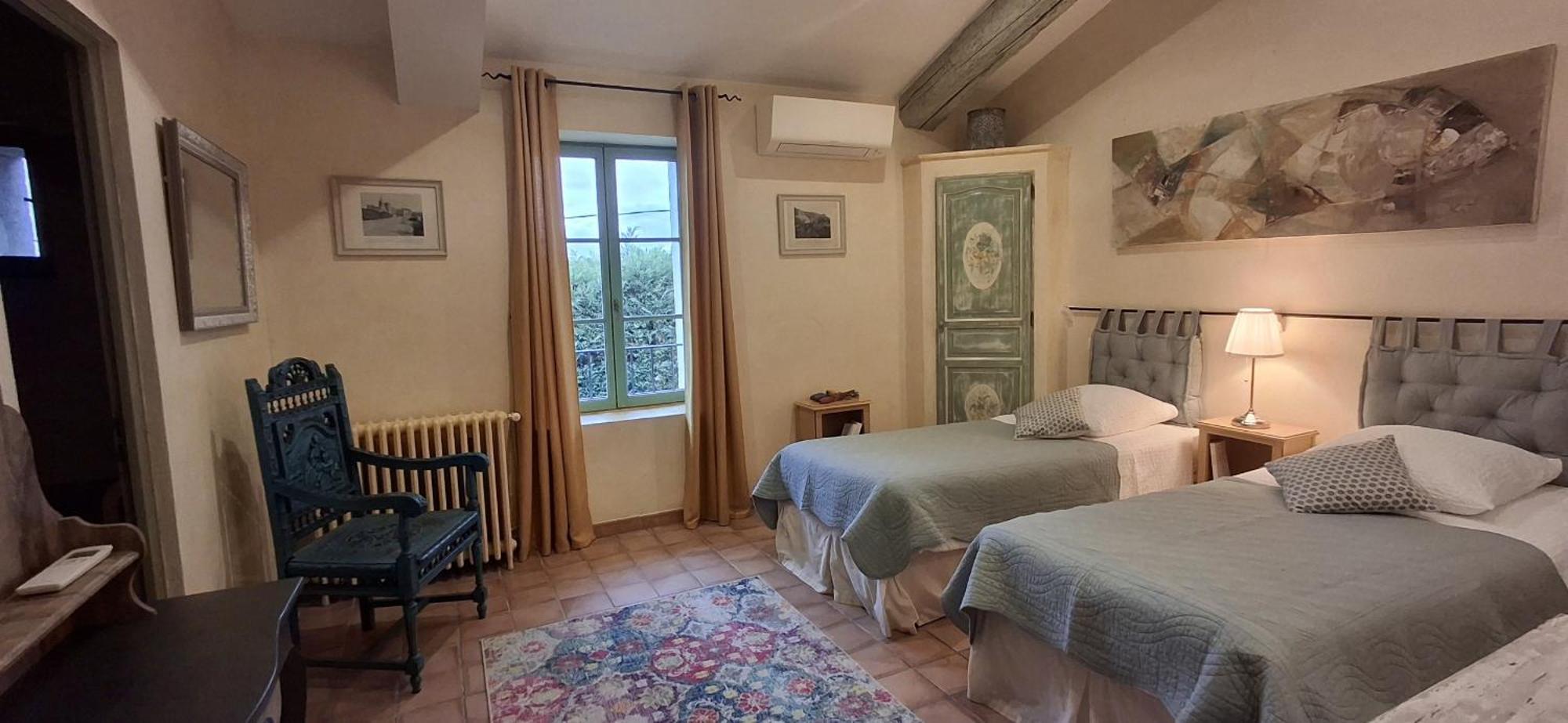 La Bastide Des Amouriers Caumont-sur-Durance Εξωτερικό φωτογραφία