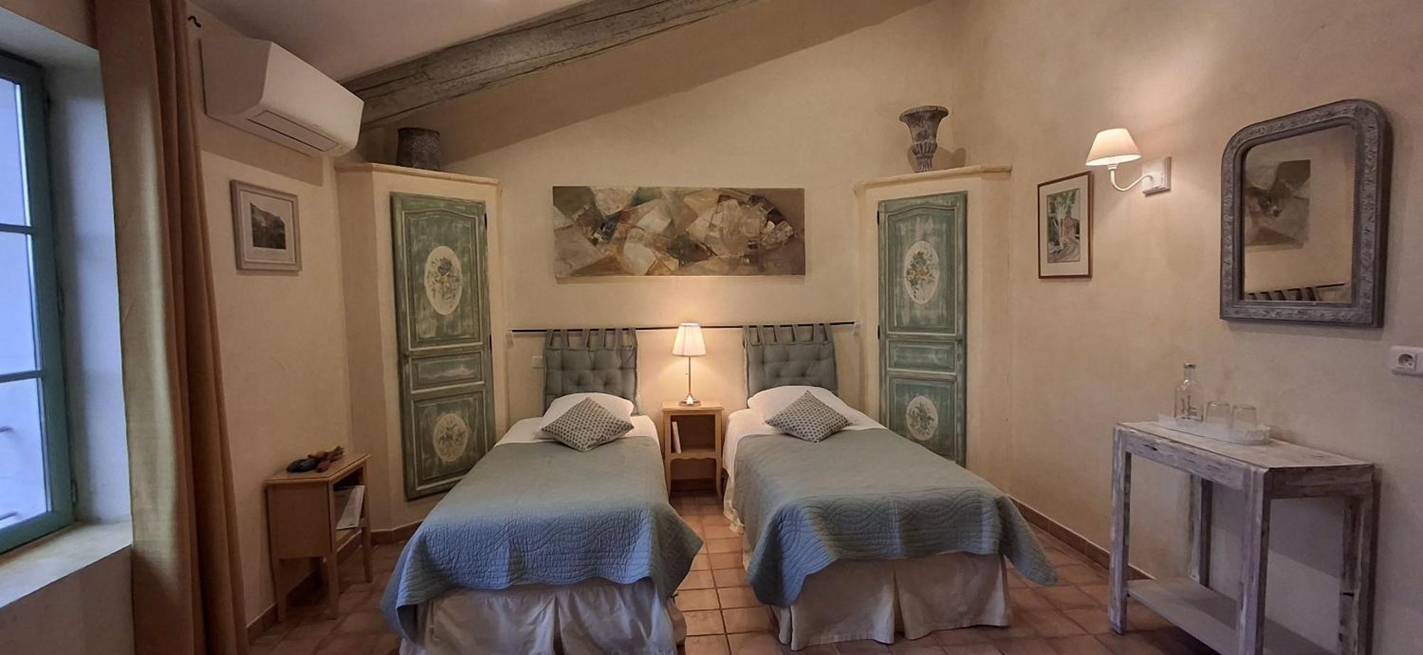 La Bastide Des Amouriers Caumont-sur-Durance Εξωτερικό φωτογραφία