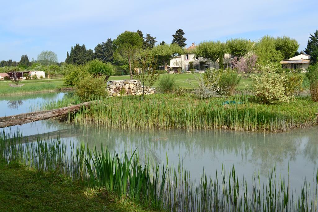 La Bastide Des Amouriers Caumont-sur-Durance Εξωτερικό φωτογραφία