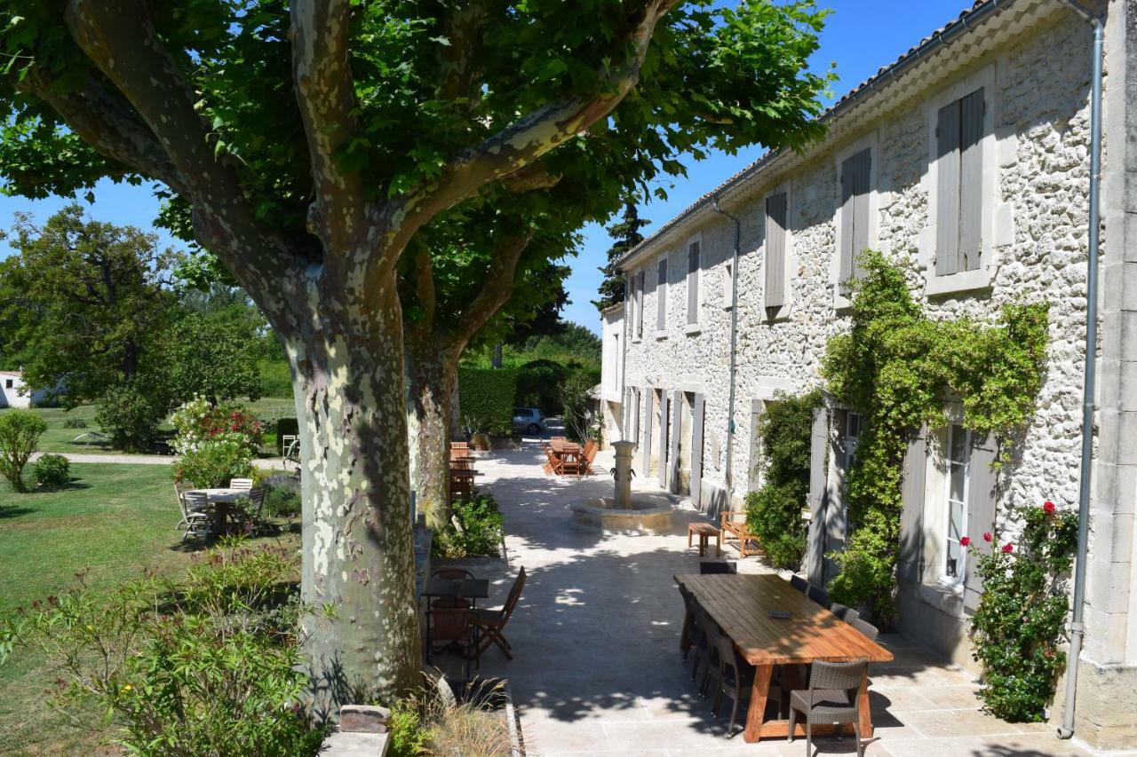 La Bastide Des Amouriers Caumont-sur-Durance Εξωτερικό φωτογραφία