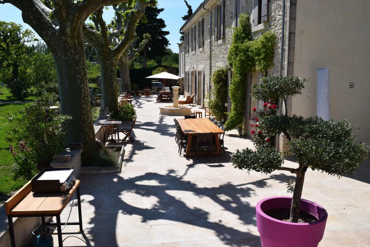 La Bastide Des Amouriers Caumont-sur-Durance Εξωτερικό φωτογραφία