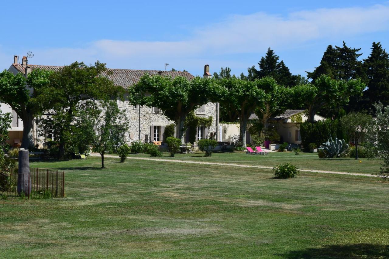 La Bastide Des Amouriers Caumont-sur-Durance Εξωτερικό φωτογραφία